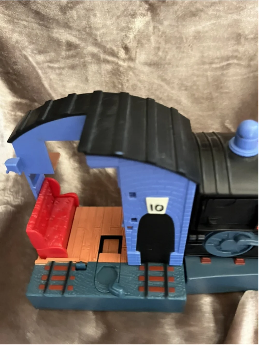 Harry Potter Polly Pocket Hogwarts Express Train Platform 9 3/4 Playset 2001